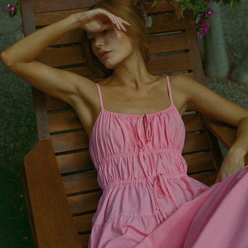 

Универсальная летняя женская одежда Европейский и американский элегантный квадратный вырез без рукавов однотонный сарафан с плиссировкой на шнуровке сексуальное платье с открытой спиной Pink L