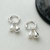 Glossy Pearl Water Drop Earrings for Women - Niche Design, High-End Cold Style, Simple Fashionable Versatile Ear Cuff.
