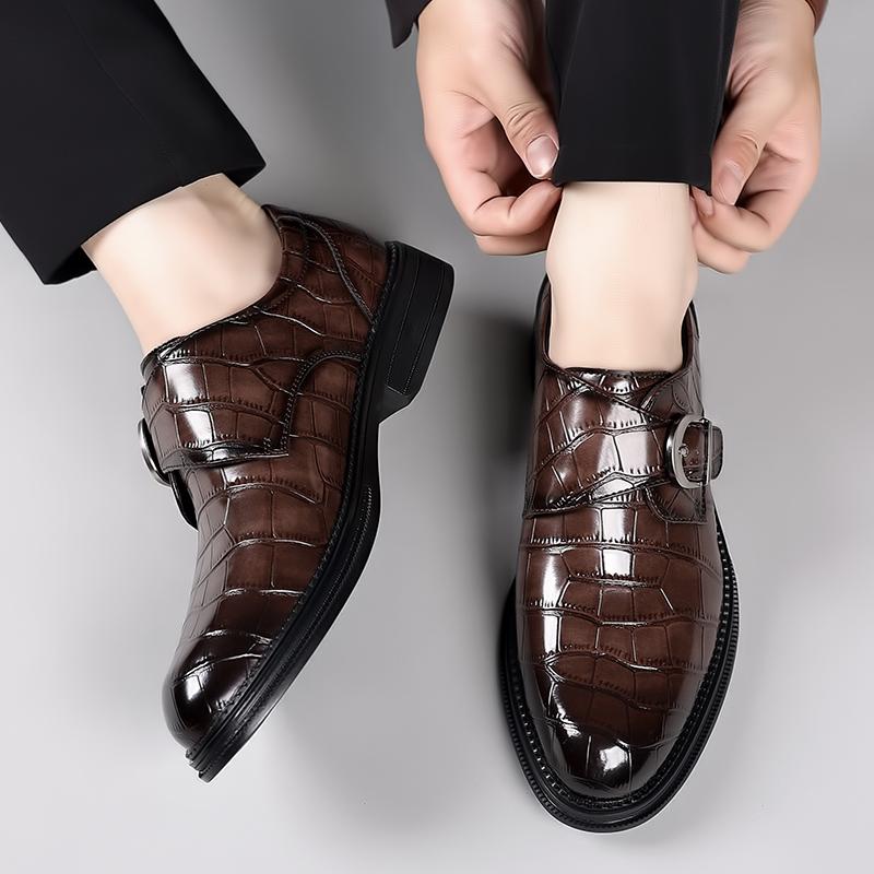 Fashion Fashion Trends Men Crocodile Pattern Leather Shoes Men Italy Style Business Dating Loafers Shoe Thick Soled Pointed Buckle Shoes