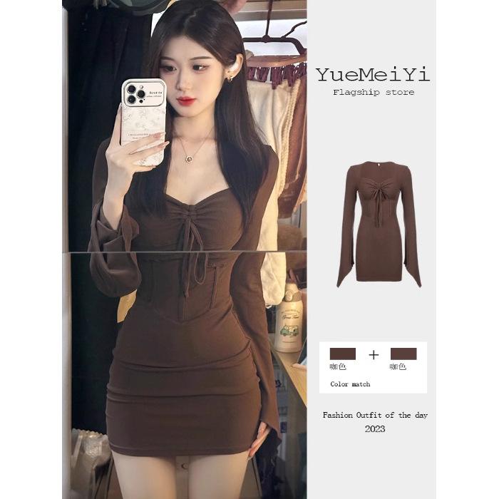 

American Spice Girl Style Square Neck Dress Women s Autumn New Super Good-looking Little Mom Style Buttocks Short Skirt with Bottom Skirt Inside S