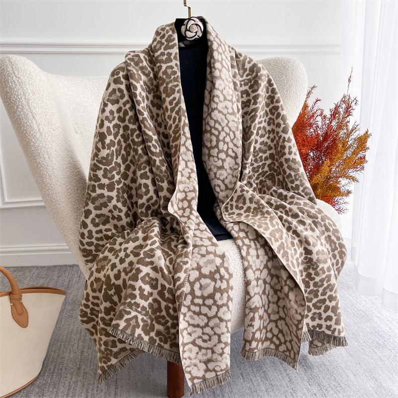 Luxury Brand Cashmere Women Leopard Scarf Winter Warm Shawl and Wrap Bandana Pashmina Female Foulard Square Thick Blanket Poncho