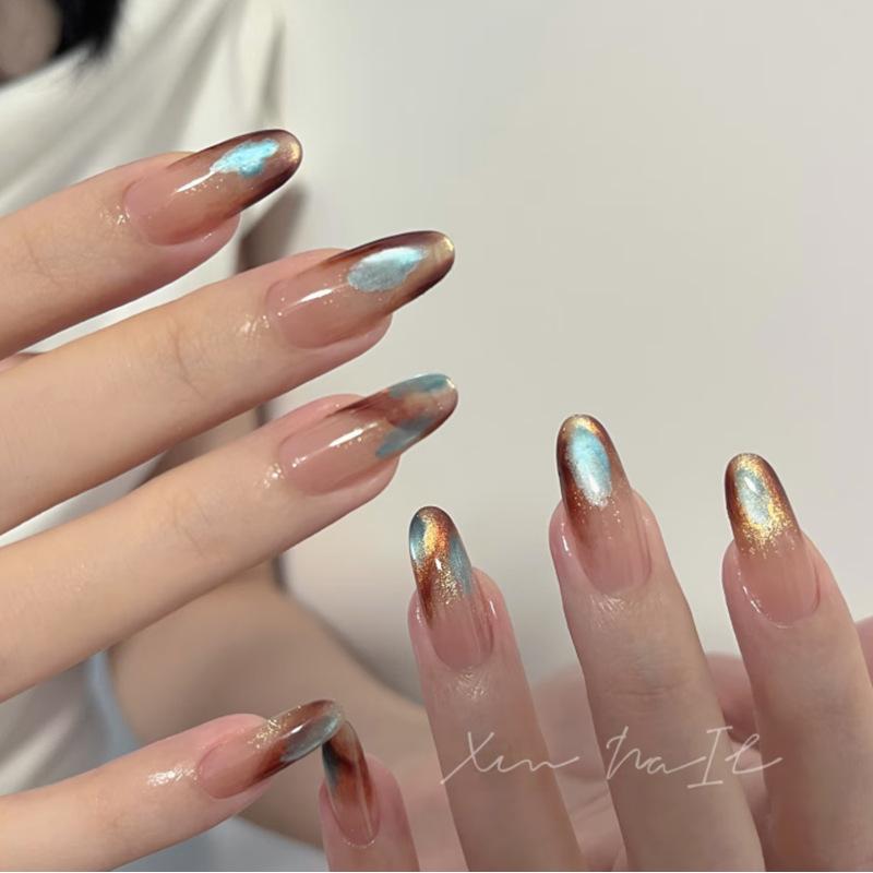 

Градиєнтні золотисті фольговані знімні наклейки для нігтів - Осінньо-зимова колекція