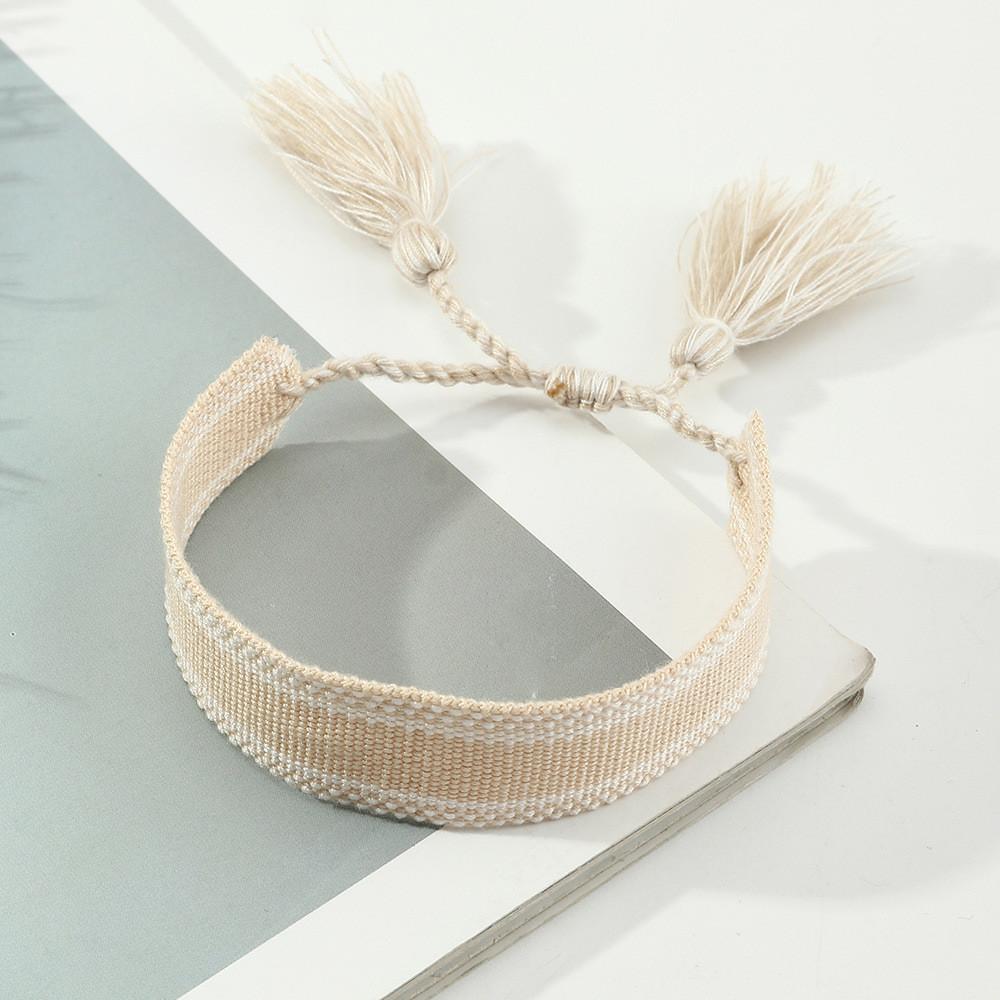 Alphabet Wire Bracelet With Alloy Material For Women Fashion Accessories