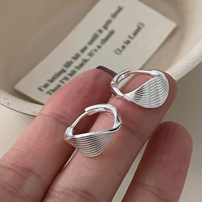 Women s Geometric Stripe Möbius Earrings - Simple, Fashionable, Unique Style Trend with Needle Back
