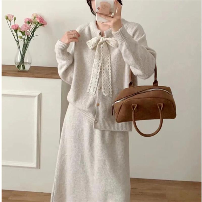 

Korean Style Lace Trim Patchwork Knit Bow Sweater & Midi Skirt Set for Women - Autumn Collection One Size [80-120]