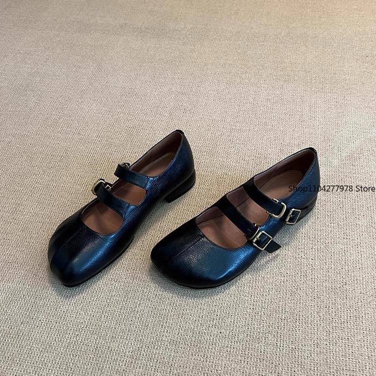 Fashion Double Buckle Strap Tabis Shoes Ladies Solid Leather Mary Janes Low Heeled Flats Woman Trotters Loafers Barefoot Walking Shoes