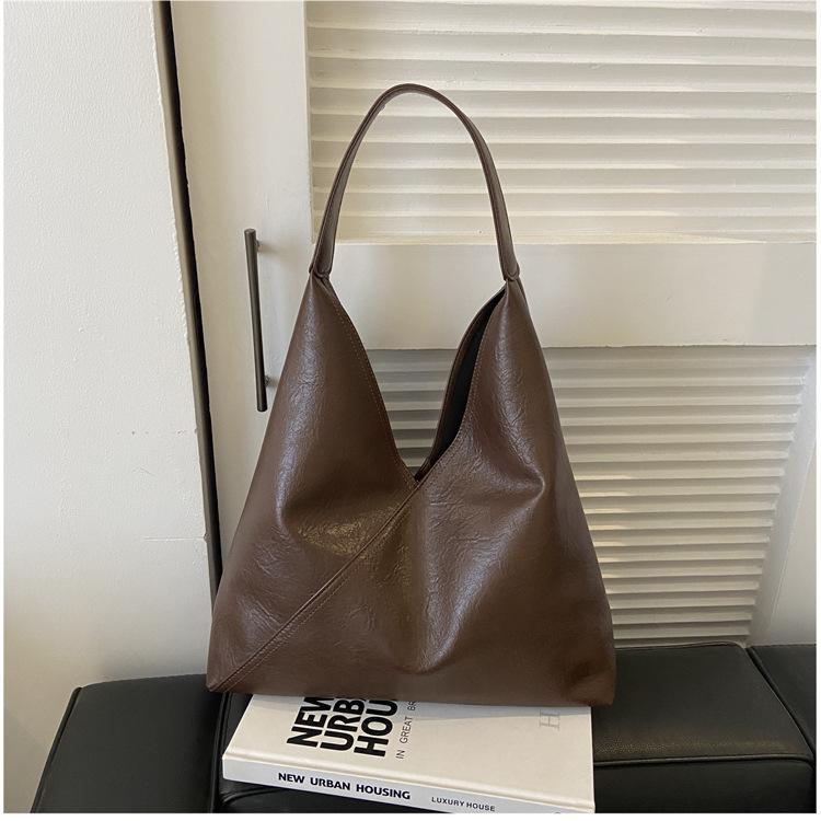 

Повседневная женская сумка большой емкости на плечо для женщин кофейный