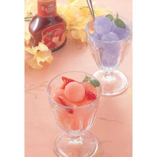 Tiger Crown White Ice Tray, 233 x 85 x 37mm, Large Ice Ball, Polyethylene and Polypropylene, 215mm