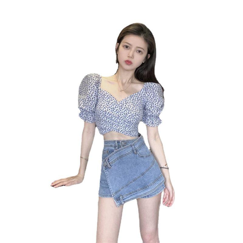 2025 New Women's Floral Square-Neck Puff Sleeve Short Top - Age-Reducing Design for Summer