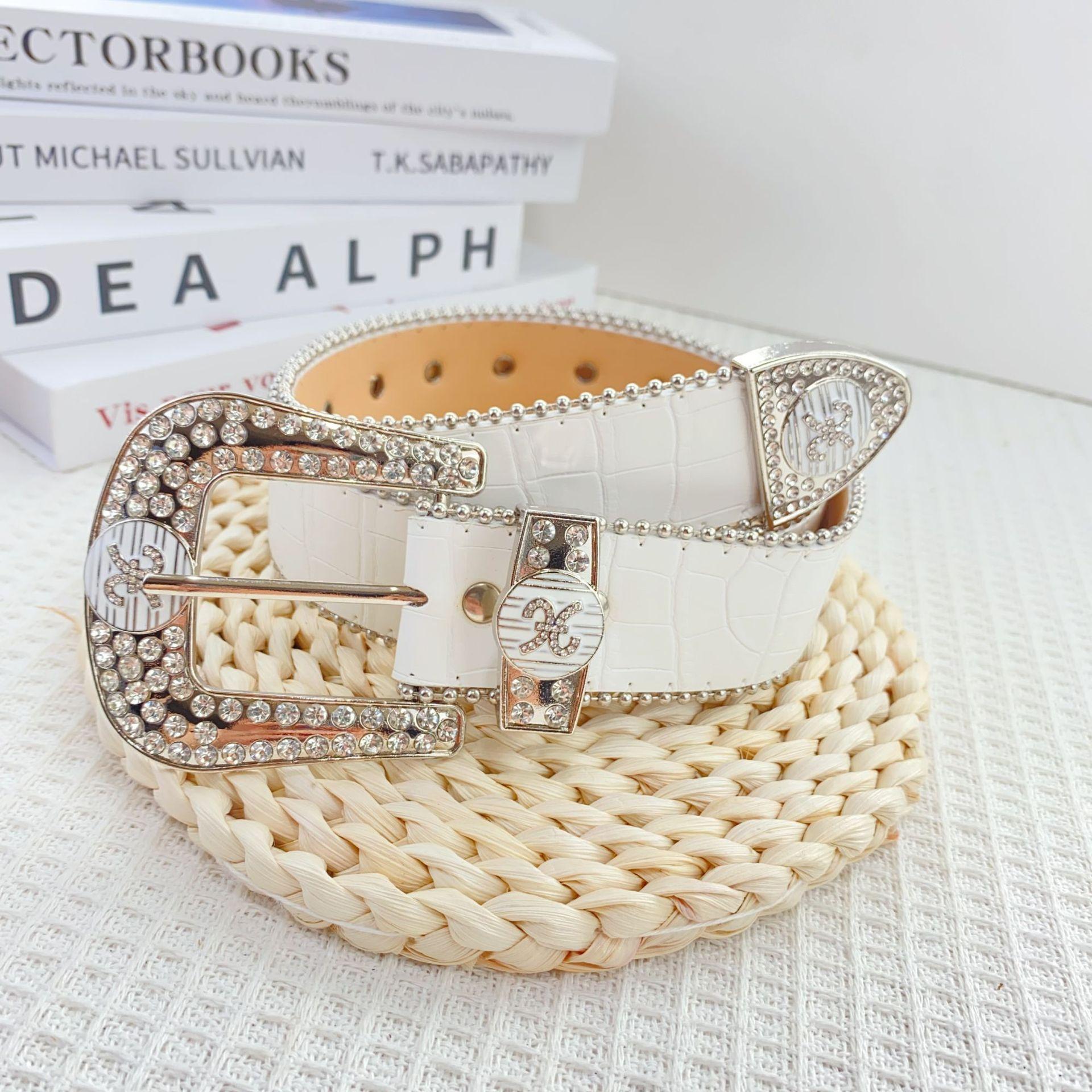 

Высококачественный трехкомпонентный ремень со стразами Женский ремень с узором из камней Персонализированный декоративный джинсовый ремень I 105cm