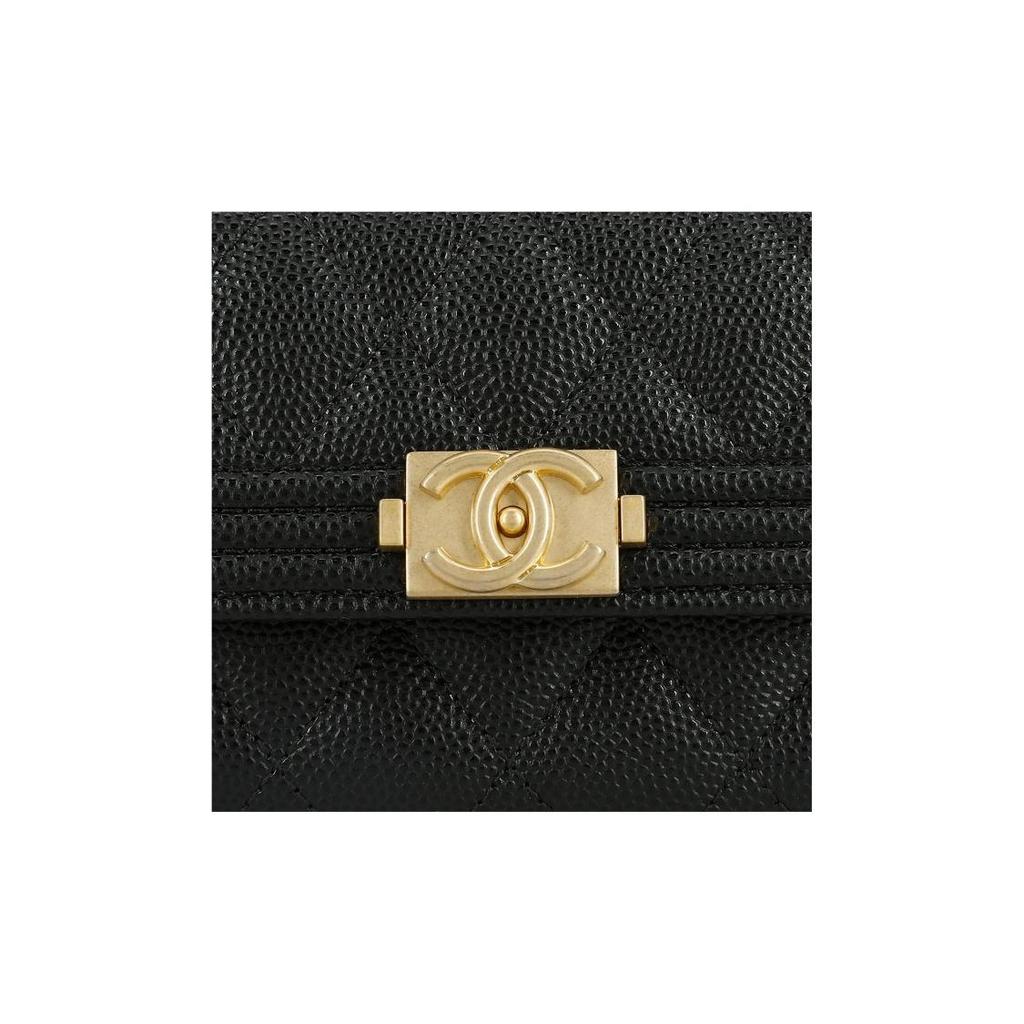 CHANEL 21K Winter Leboy  Gold Buckle  Diamond Pattern  Snap Closure  Textured Litchi Leather  Top Handle Bag  Card Holder  Wallet  Women's  Black