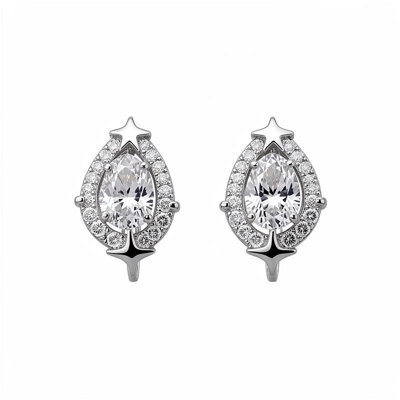 Elegant Zirconia Heart and Star Ear Cuff for Women - No Piercing, Light Luxury Jewelry