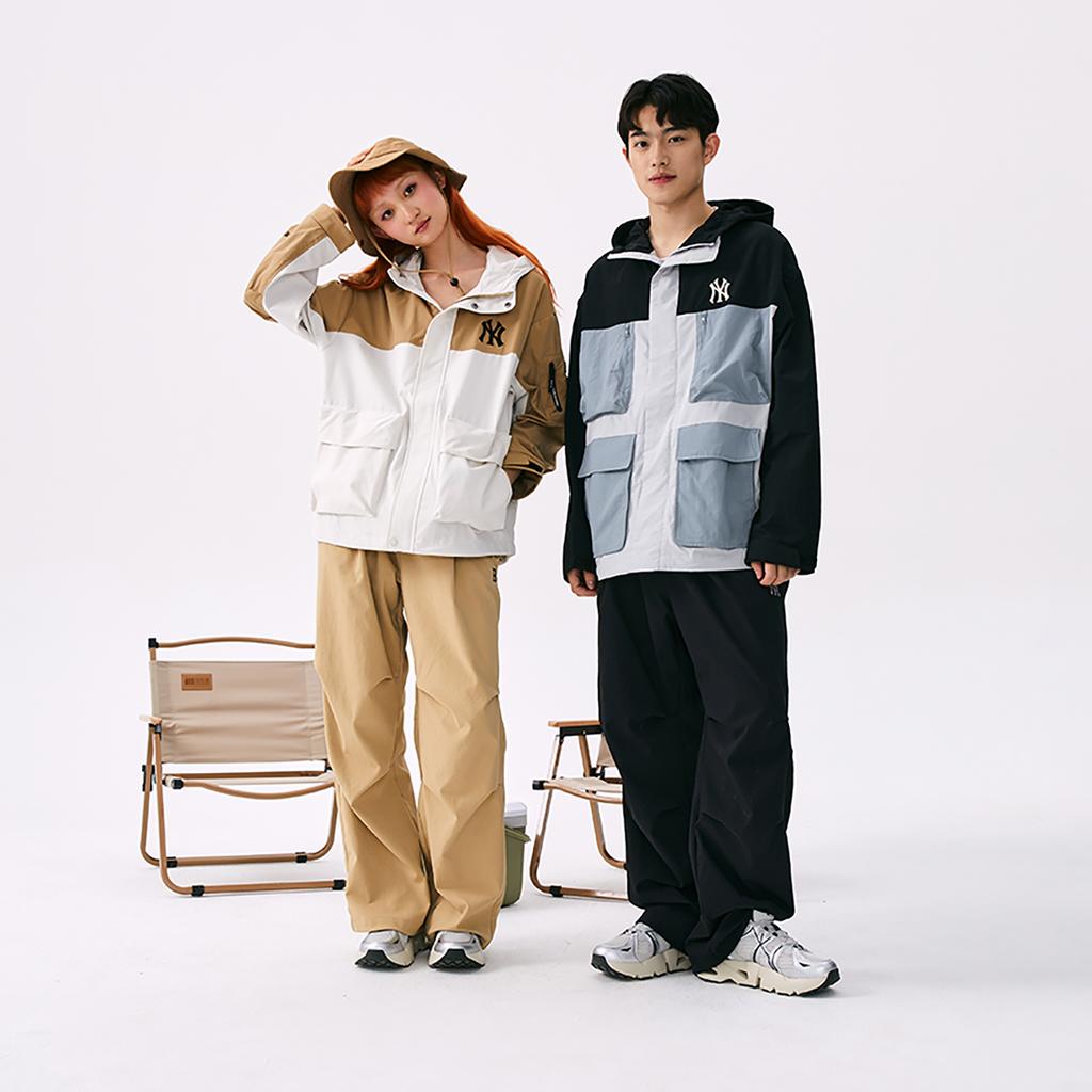 New MLB New York Yankees Basic Collection SS25 Windproof Jacket Unisex White/Khaki 3AWJB0551-50CRM
