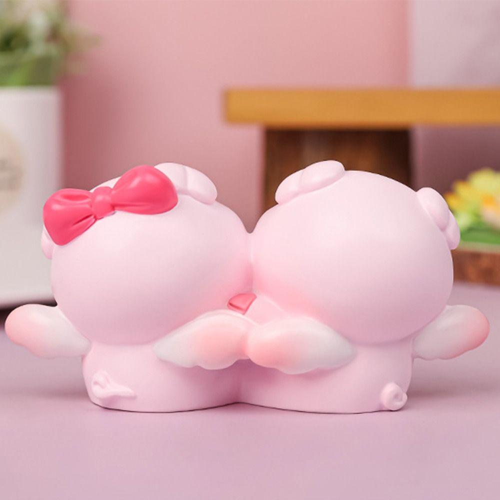 Cartoon Pig Statue Resin Animal Sculpture Cake Decoration Couple Piggy Ornament  Gift