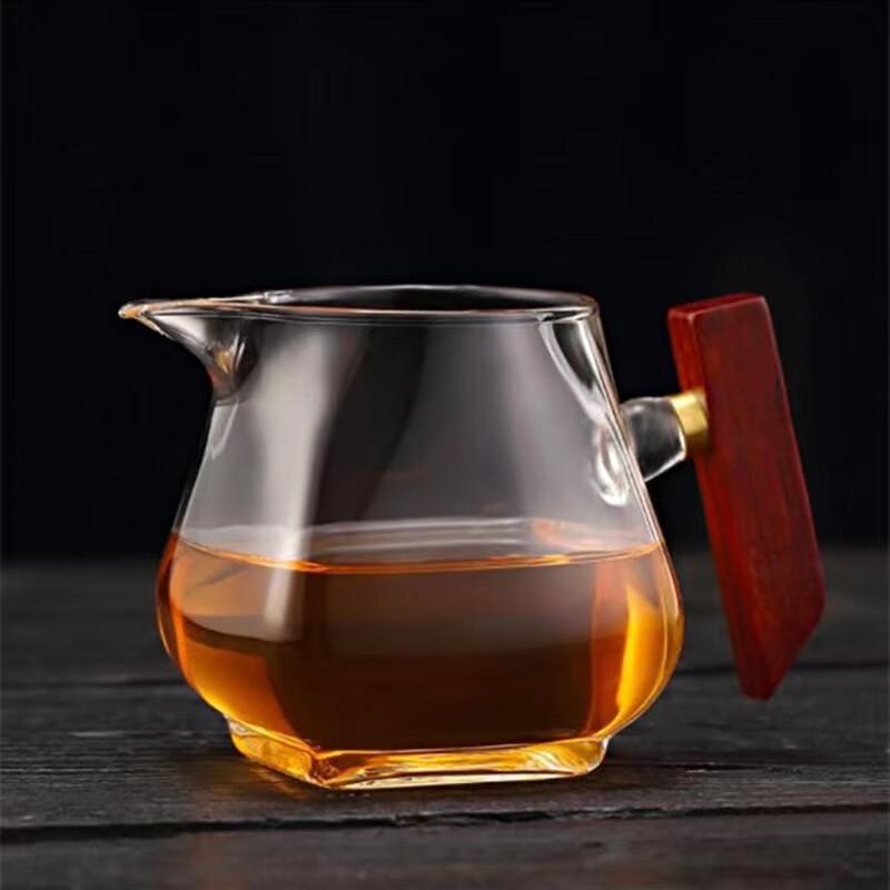 

Shangqi Glass Fairness Cup with Wooden Handle