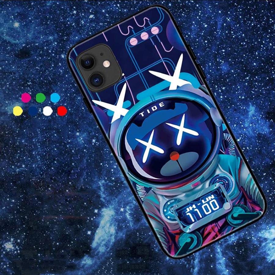 

Anime Girl LED Luminous Phone Case for Samsung Galaxy A53 A32 S20 S21 Ultra S20 Note 20 10 S10 S9 Plus S22 S23 Plus Glass Cover S20 FE