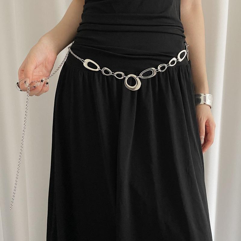 Fashionable Silver Metal Unique High-End Women’s Belt for Dresses Trendy Chain Accessory Design Versatile Waist Chain