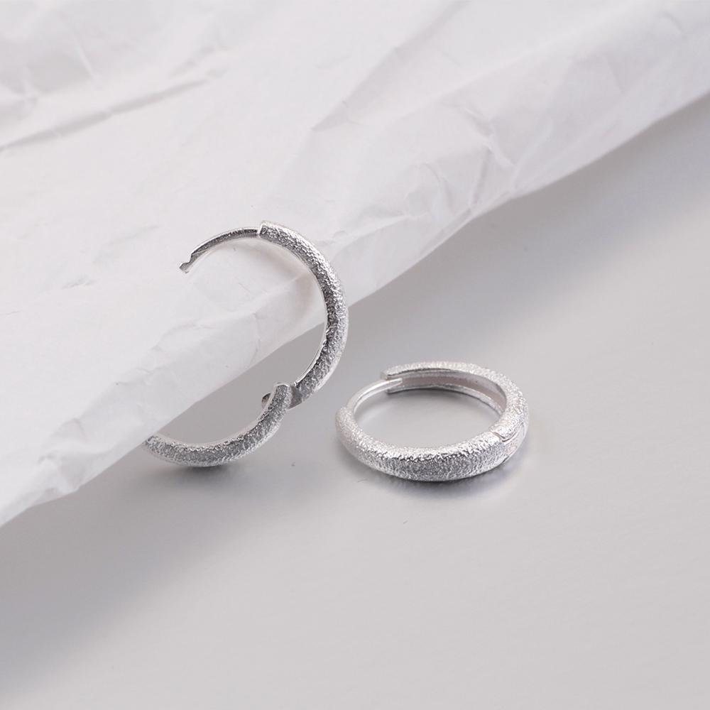 925 Sterlingsilber Kupfer 12MM-18MM Sternenfunkelnde Ohrringe Klassisch und modisch Geeignet für Frauen und Männer zu tragen Zirkon