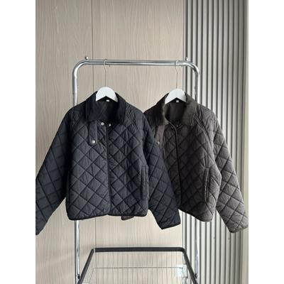 Women's Quilted Jacket with Padded Lining Model Traf Casual and Simple Diamond Quilted Short Puffer Jacket with Collar
