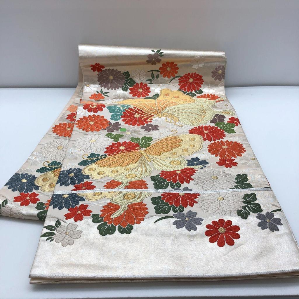 Used Fukuro Obi, Gold Thread, Pure Silk, Six-panel Pattern, Butterfly, Chrysanthemum, for Women, Japanese Clothing, Kimono, Furisode, SGSF26-1375