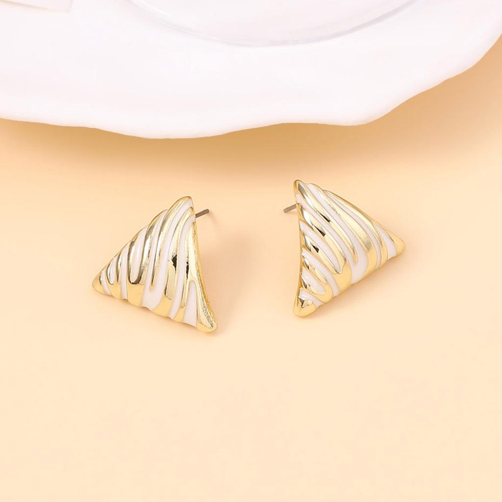 Medieval vintage Western court style, unique zebra irregular texture triangular earrings, personalized simple style