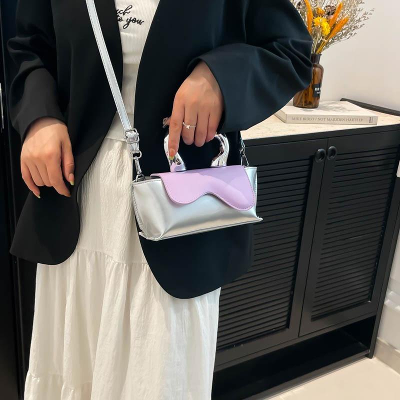 Fresh and Sweet Beautiful Women's Bags New Fashion Trendy Handbags Niche Design Single Shoulder Oblique Span Small Square Bag