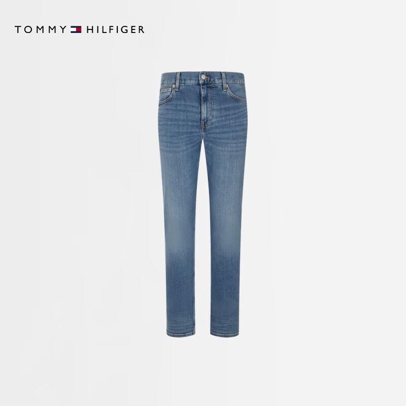 Tommy Hilfiger Men's Classic Straight-Leg Washed Jeans