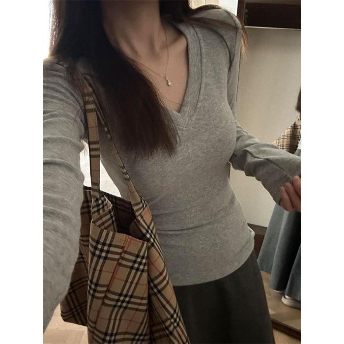 

Women s 2025 Gray V-neck Long Sleeve Slimming Autumn Base T-shirt Medium сірий колір