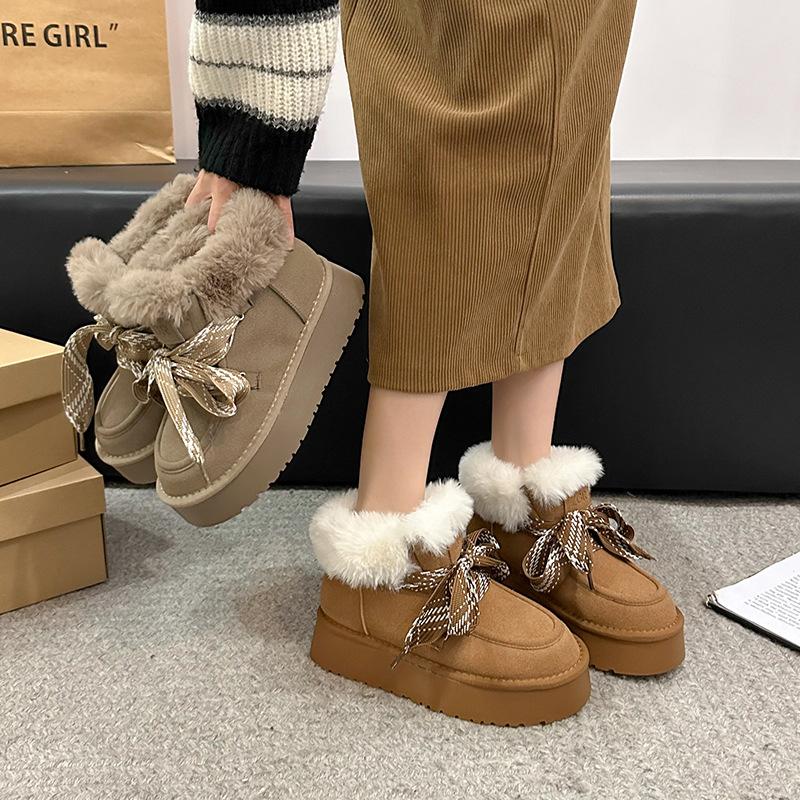 Thick-soled soft-haired snow boots for women's 2025 winter new fur integrated waterproof short boots, piled and thickened Northeast cotton shoes