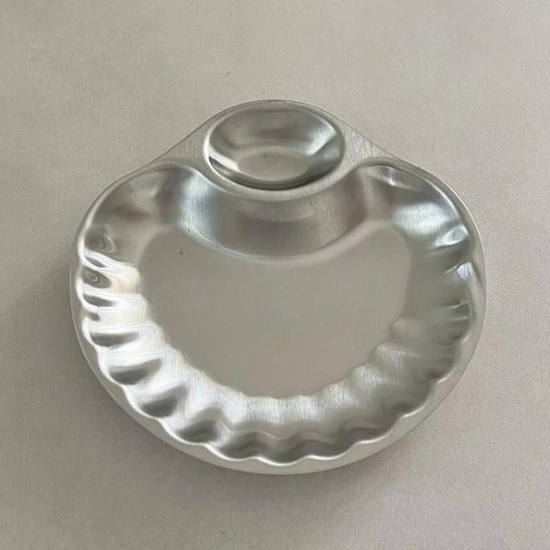 Scallop-Shaped Stainless Steel Plate with Compartment - Seafood Serving Dish Shell Design Chef & Restaurant Kitchenware Tray
