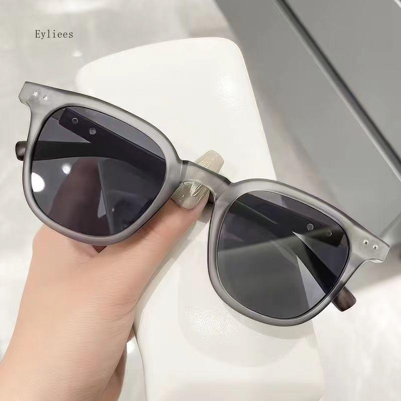 Female's Fashion Square Sunglasses UV 400 Protection Eye Protection Riding Sunglasses Classic Male's Large Frames Outdoor Driving Use Sunglasses