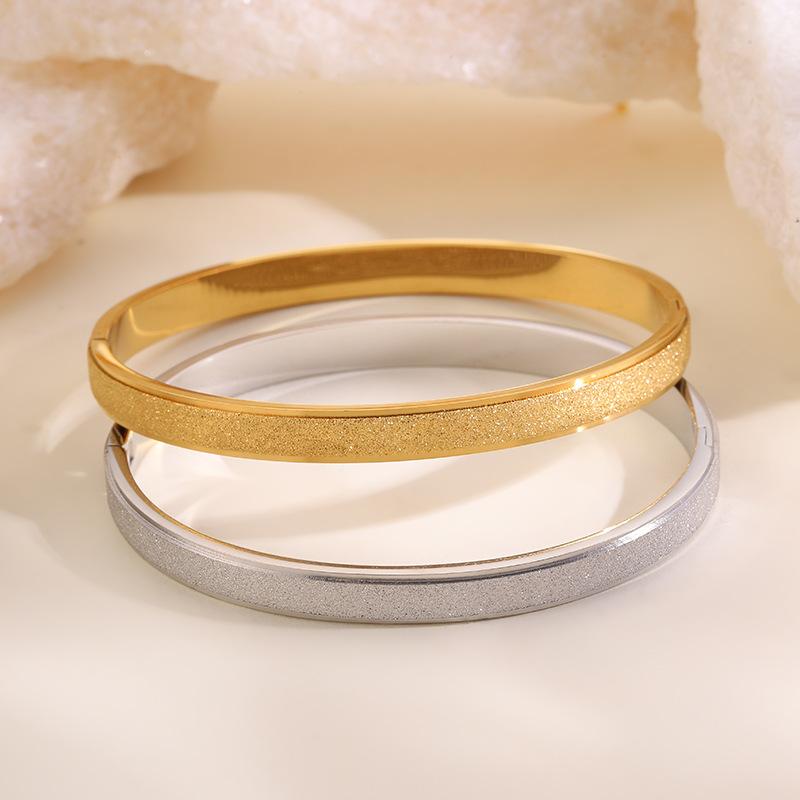 Titanium steel , Gypsy light luxury high-end women, fashion temperament niche g style