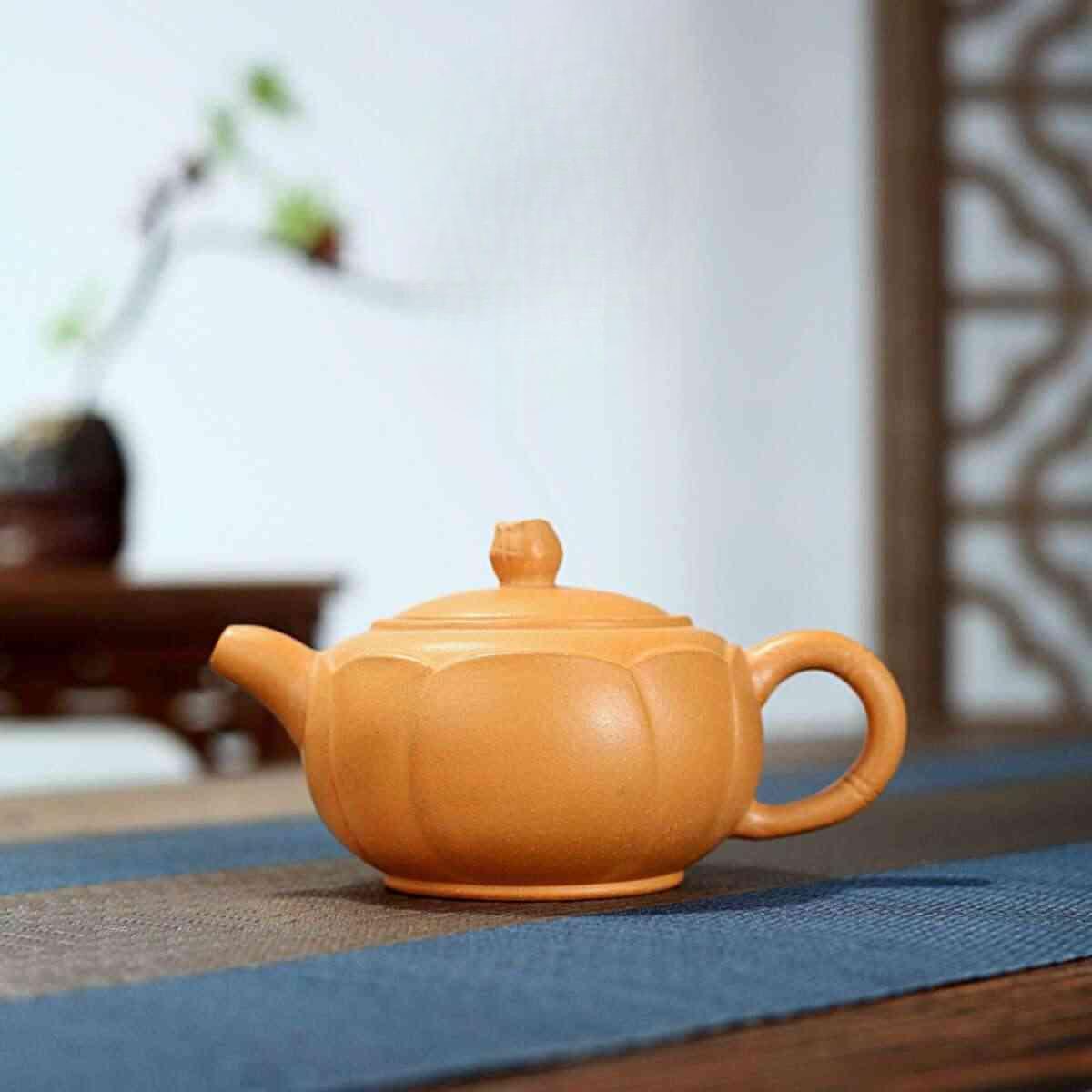 

230 мл Винтажные чайники из фиолетовой глины Исин, ручной работы, горшок для лотоса, сырая руда, золотой срез, глиняный чайник с заварочным устройством, чайный сервиз Zisha, принадлежности