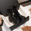 Botas elásticas de salto alto grosso, botas curtas, outono e inverno, novas, à prova d'água, sola grossa, cano médio fino, botas de cavaleiro