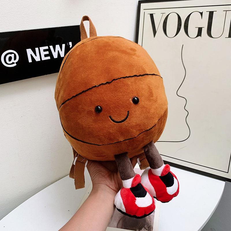 

Новые забавные спортивные плюшевые игрушки футбол баскетбол рюкзак кукла детские подарки креативный рюкзак-кукла