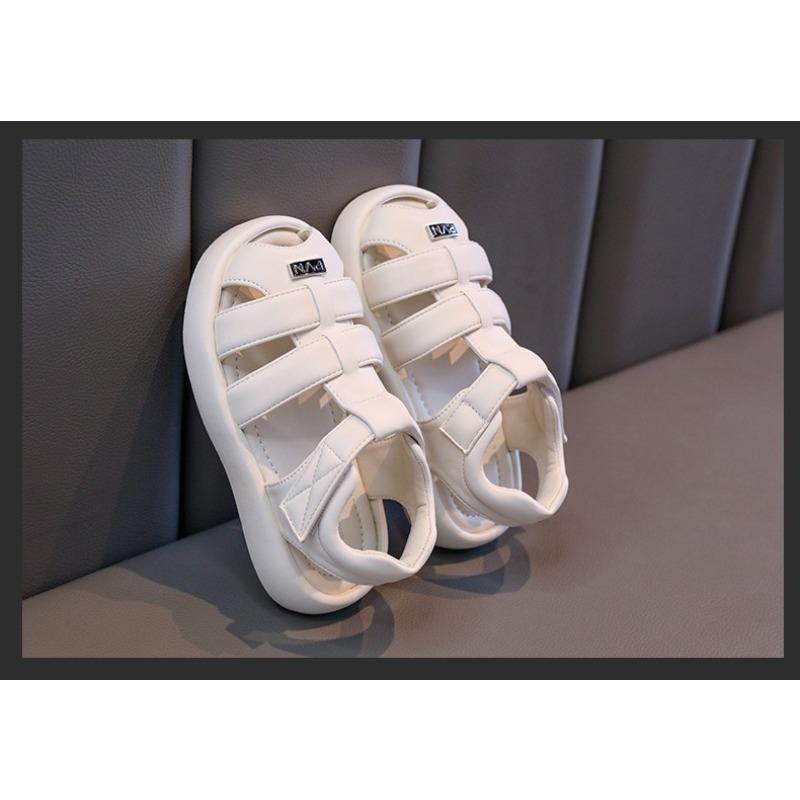 Children's Closed-Toe Sandals Anti-Slip Thick-Sole Beach Shoes for Girls, Hollow-Out Fashionable Casual Kid Sandals