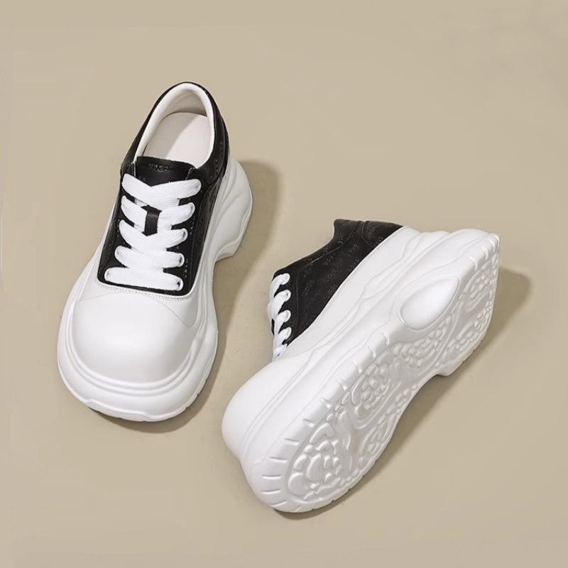 Inner height increase small white shoes small women 2025 spring and autumn new thick-soled muffin sports versatile big head casual board shoes