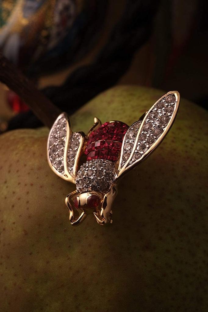 Fujifilm X Interchangeable Lens Fujinon Single Focus Medium Telephoto Macro 60mm Aperture Ring F R MACRO Black F2.4 XF60MMF2.4