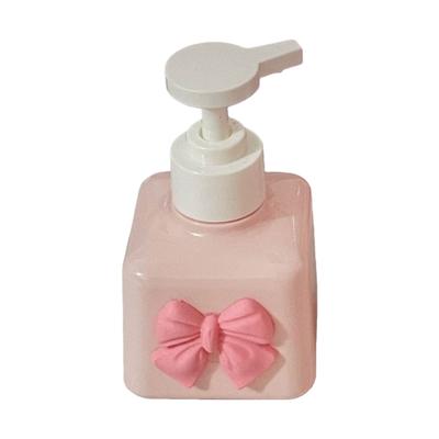 Leakproof Plastic Soap Dispenser Bottle With Decorative Bowknot Design Travel Soap Holder Bottle For Shampoo Lotion