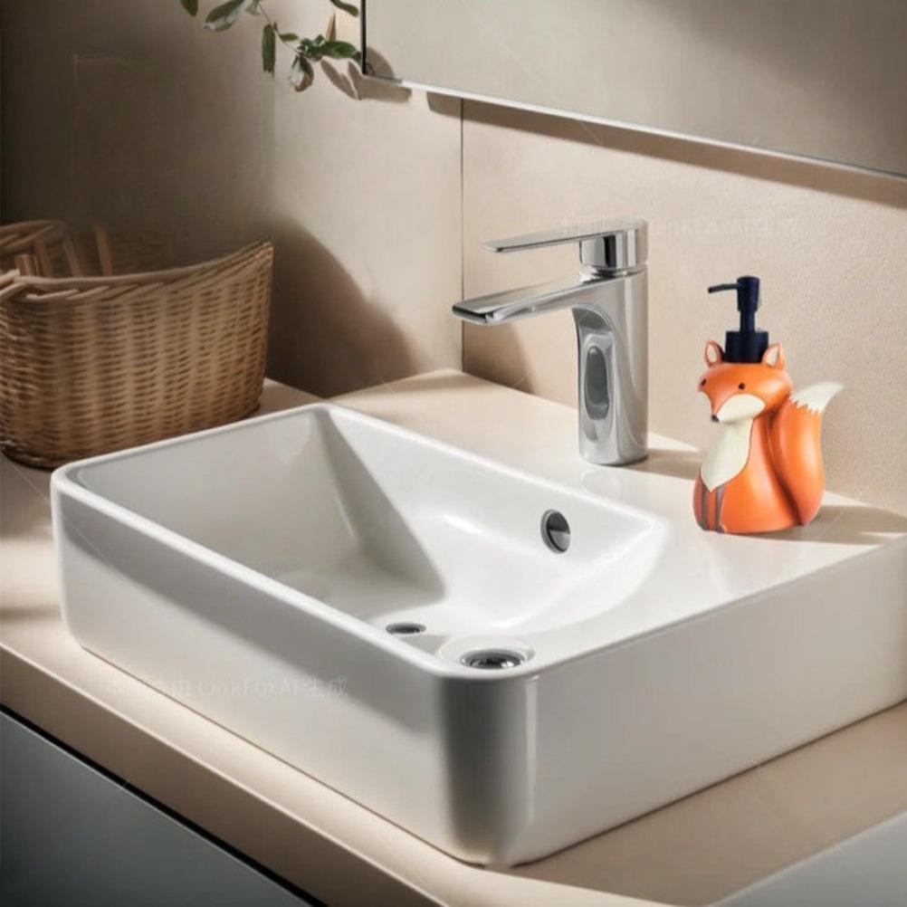 Cute Fox Liquid Soap Dispenser Resin Dispenser 500ml Large Capacity Shampoo Dispenser for Liquid Soap Bathroom Accessories