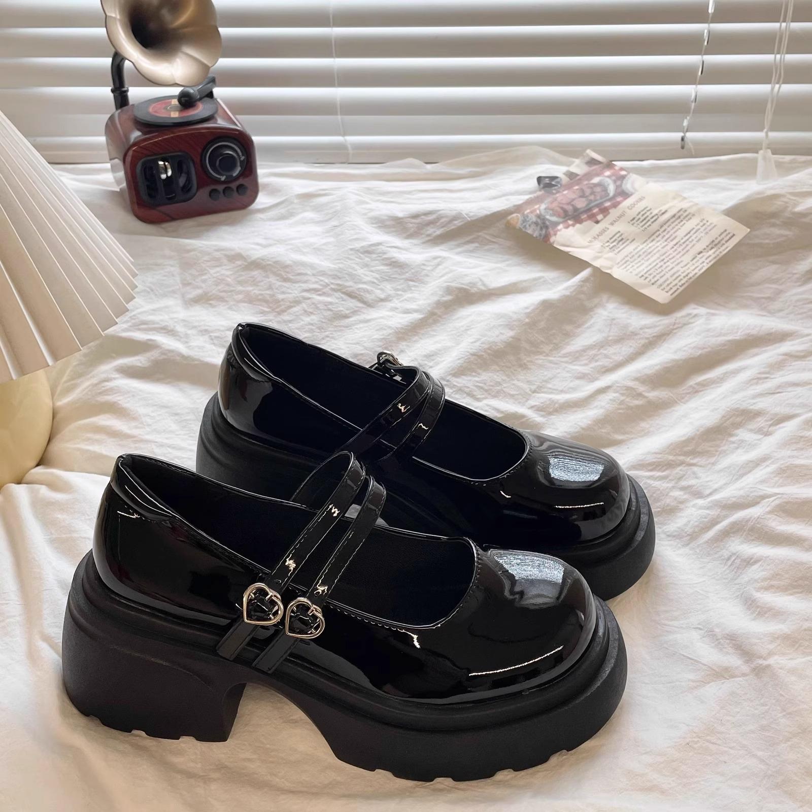 

Платформенные туфли из маленькой кожи женские весенне-осенние с пряжкой-сердечком в британском стиле женские туфли-лодочки с высоким каблуком Мэри Джейн 40 чёрный