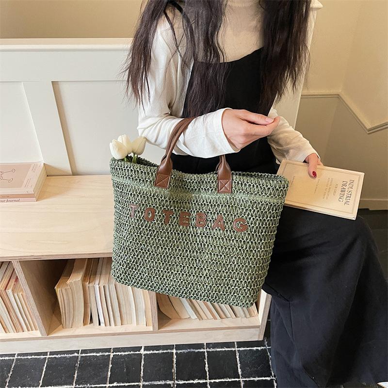 Casual straw woven tote bag for women, 2026 new letter handbag, simple large capacity vacation beach woven bag