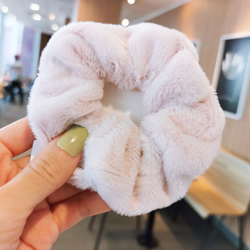 Women's Autumn/Winter Plush Pig Intestine Hair Band – Korean Style, High Elastic, Versatile Fur Hair Accessory