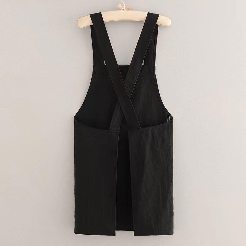 Premium Gray Japanese Cotton Apron with Wide Straps and Crossed Back for Unisex Use In Nail Salons, Milk Tea Shops, and Hot Pot Restaurants