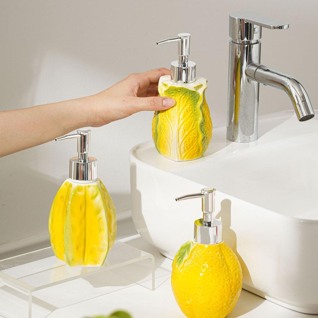Creative Ceramic Lotion Bottle Hand Soap Hotel Bathroom Shower Gel Shampoo Dispenser Cartoon Strawberry Soap Dispenser Bathroom