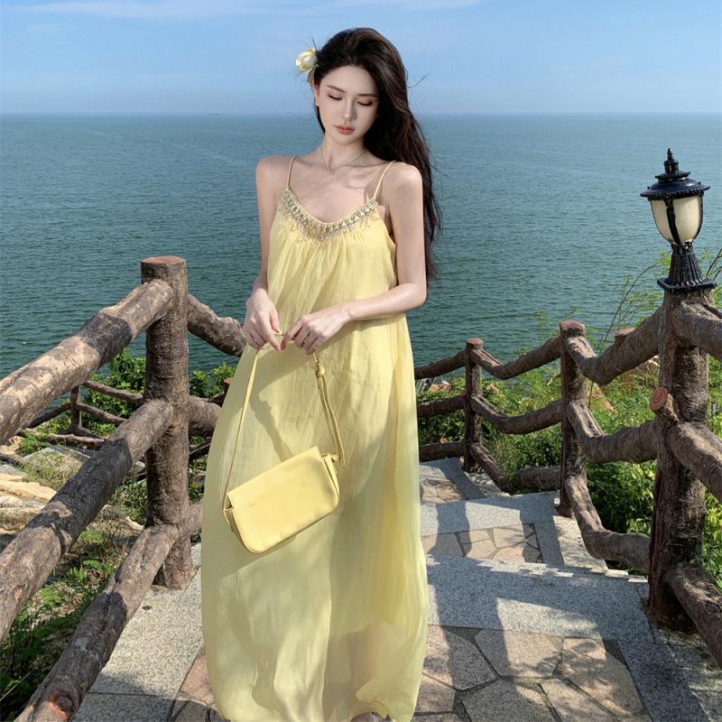 

Women s Luxurious Summer Sling Dress with Rhinestone Beading - Exquisite Long Vacation Dress S жёлтый