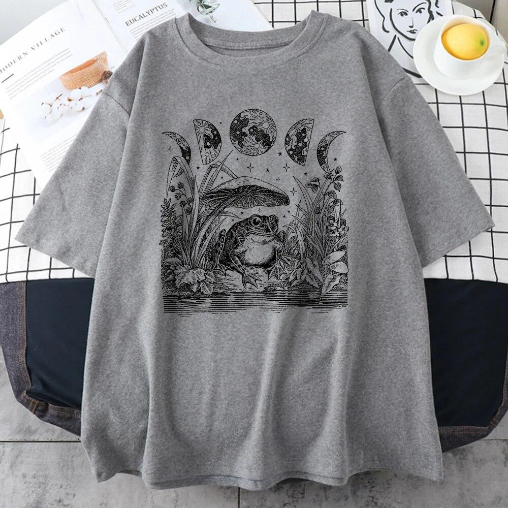 

Мила футболка Cottagecore Aesthetic Frog Mushroom Moon Witchy T-Shirt унісекс з круглим вирізом, бавовна, літня футболка з круглим вирізом, футболка великого розміру унісекс S