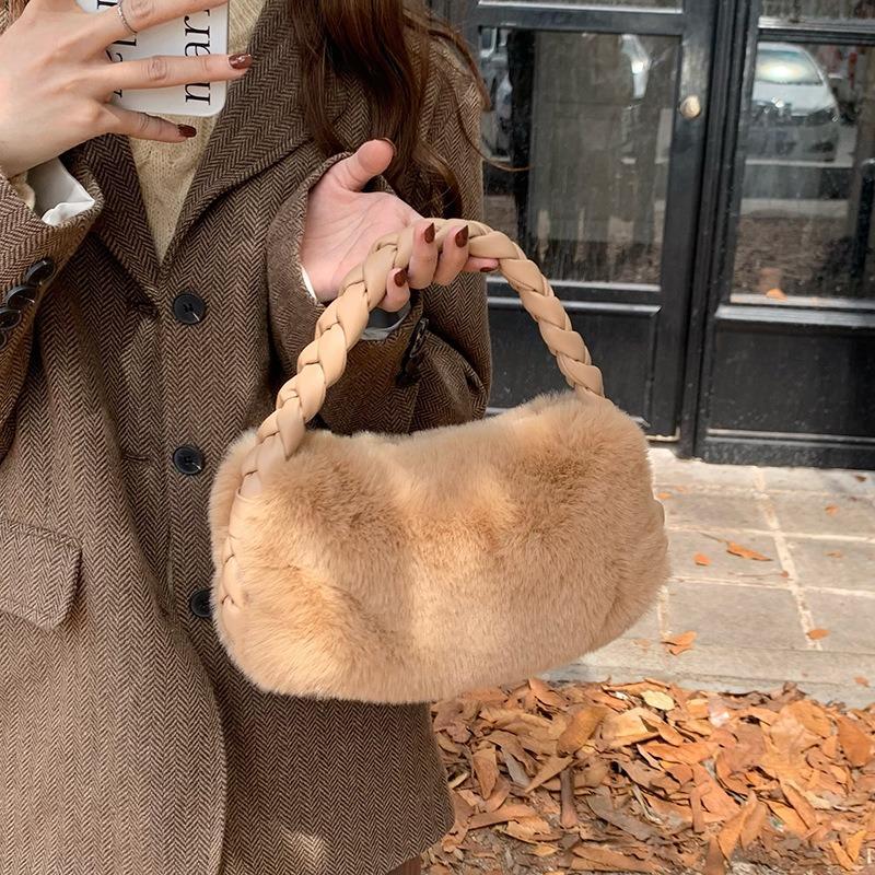 Niche design cloud bag fluffy handbag female winter new versatile texture fluffy handbag
