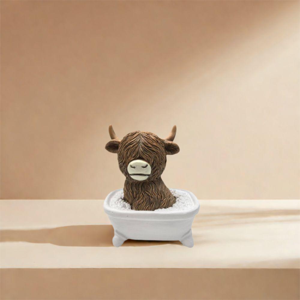 Funny Resin Highland Cow Statue Decorative Cute Cow Mini Figurine Realistic Animal Sculpture Ornament Farmhouse