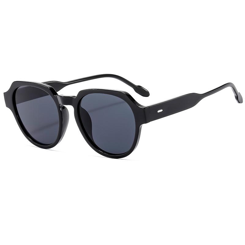 Glossy Black Irregular Polygon Round UV400 Sunglasses With Thin Metal Temple Detail чёрный